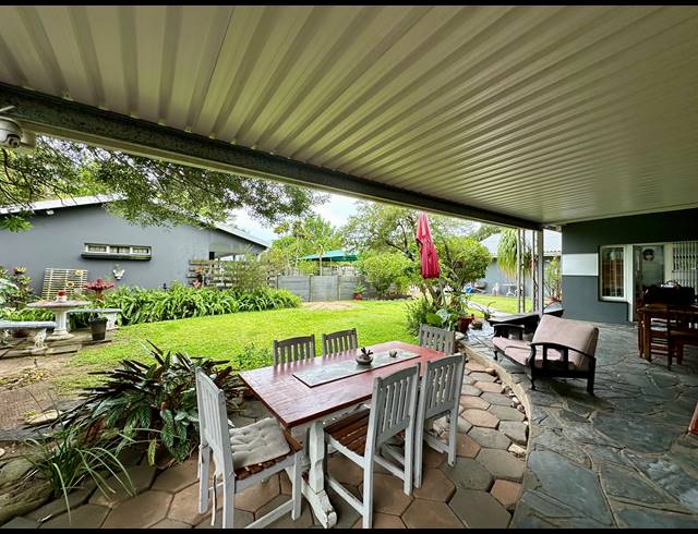 7 BEDROOM BED & BREAKFAST FOR SALE IN MEER EN SEE